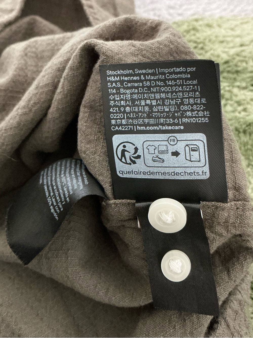 H&M Men’s Regular Fit Textured Shirt - Picture 10 of 12